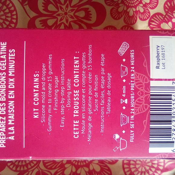 Zena Raspberry Body Oil - Pink and White - Picture 3 of 3